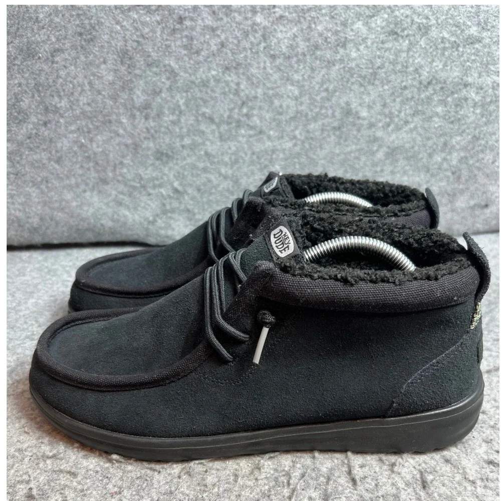 Hey Dude Mens Wally Mid GripR Black Suede Faux Fur Lined Chukka Boots Size 11